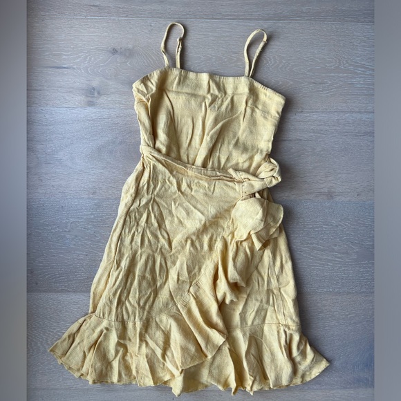 AE Butter Yellow Summer Mini Dress - Picture 1 of 5